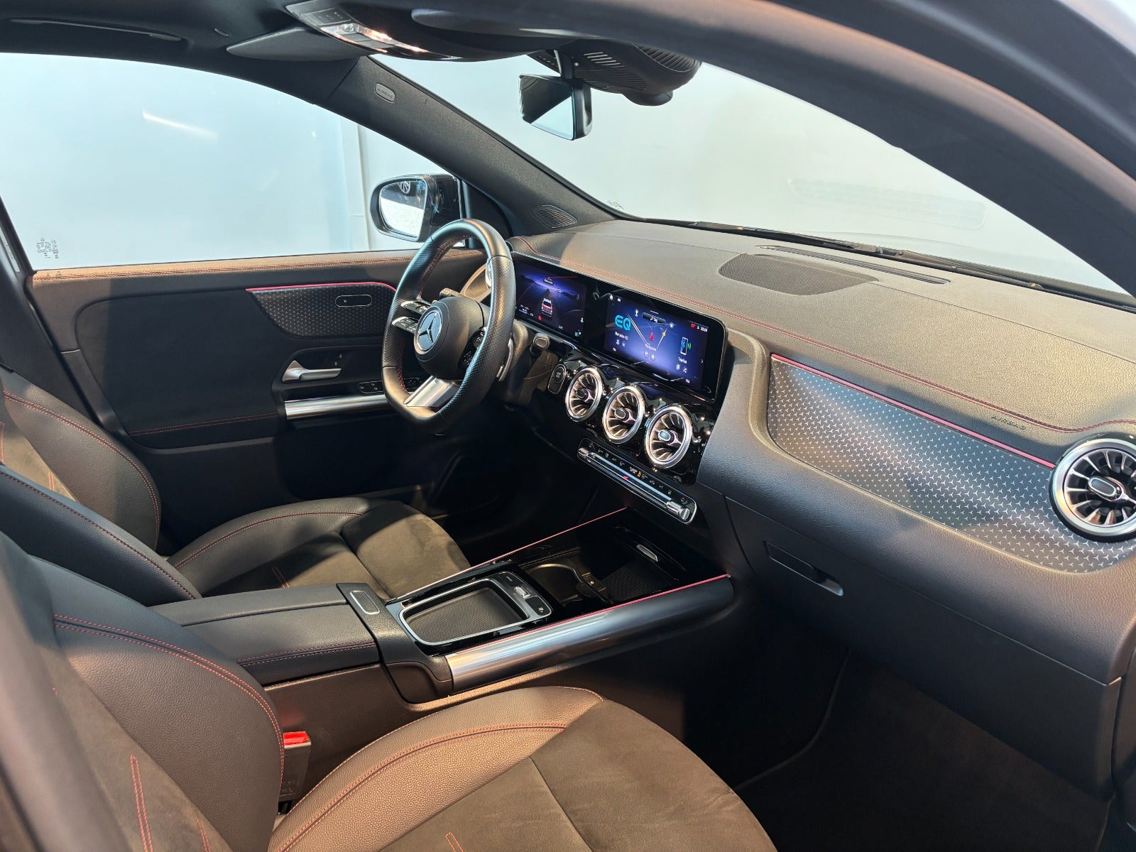 Mercedes EQA250+ AMG Line 5d - 6