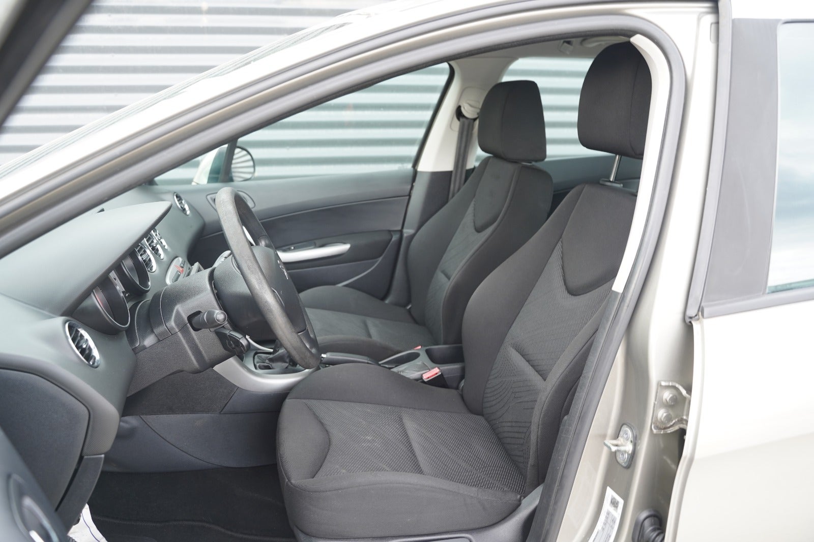 Billede af Peugeot 308 1,6 HDi 92 Tour stc.