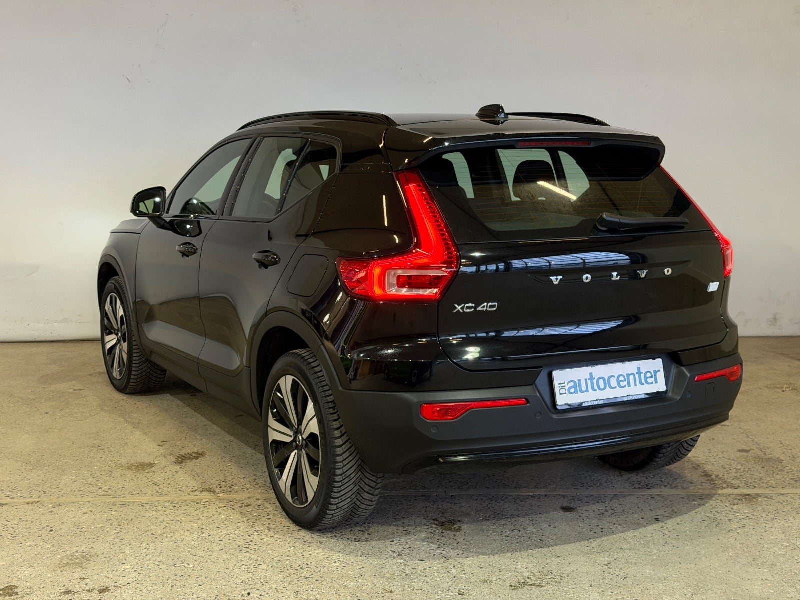 Volvo XC40 P6 ReCharge Core