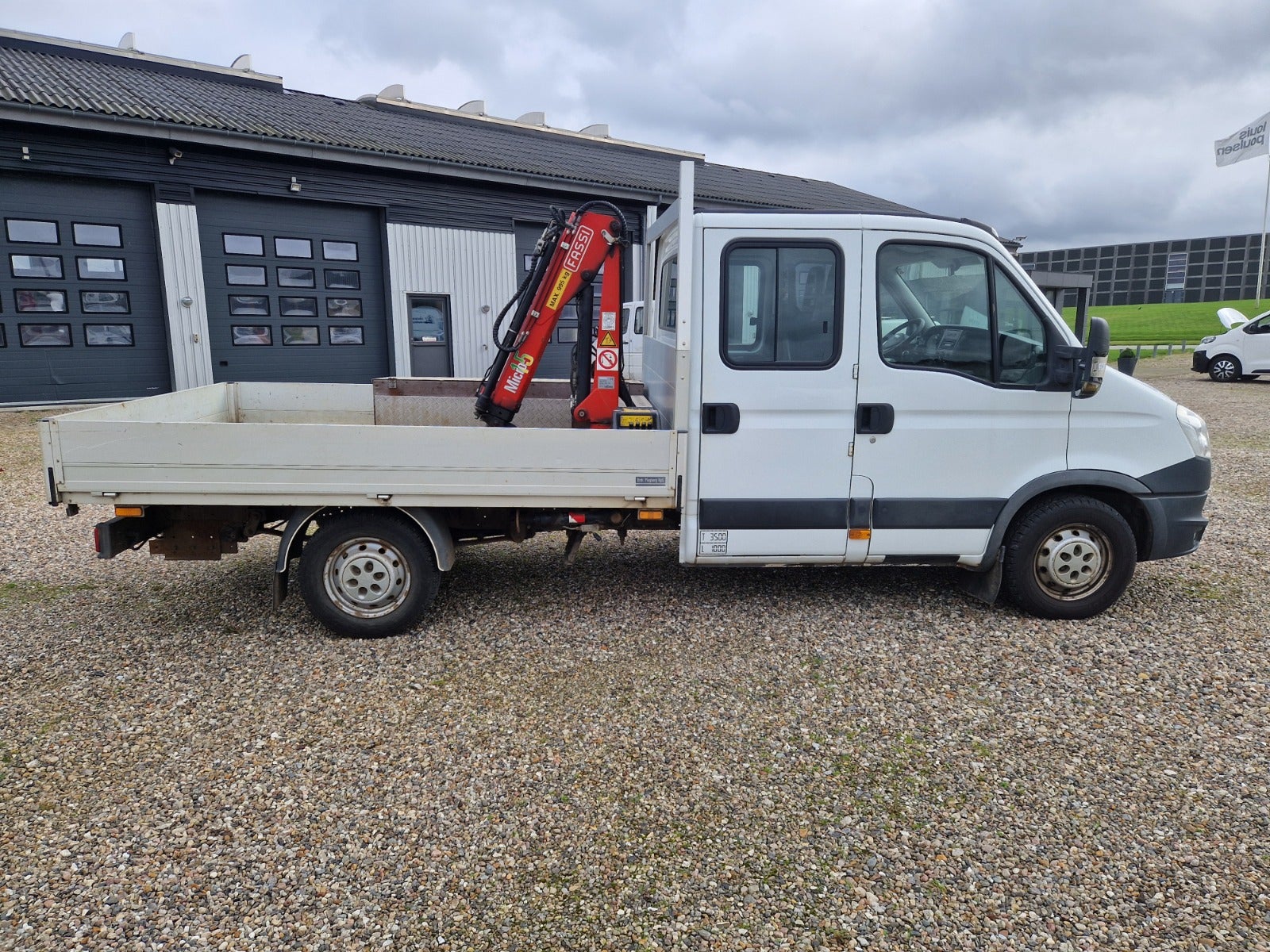 Billede af Iveco Daily 2,3 35S13 Mandskabsvogn m/lad
