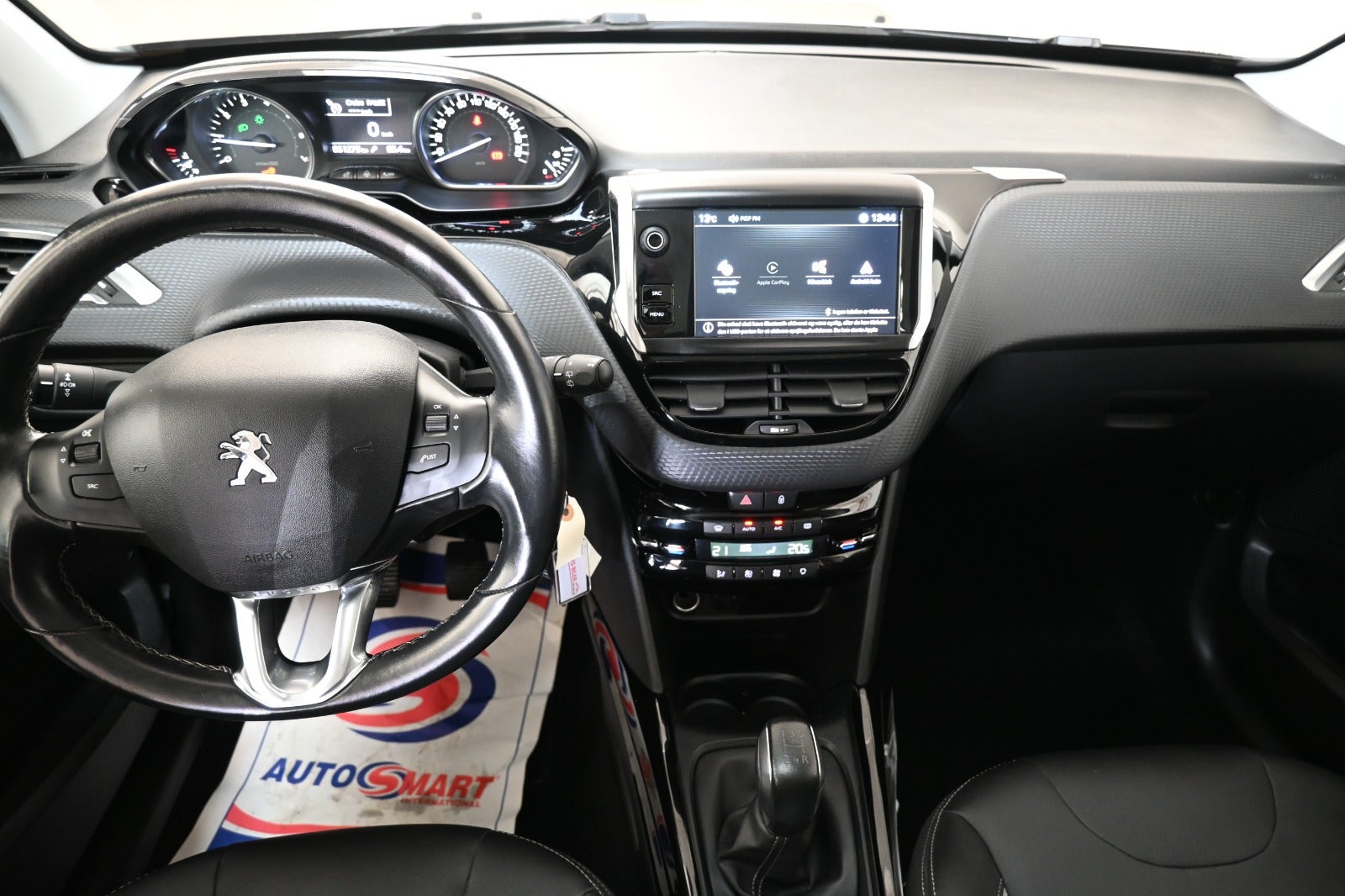 Peugeot 2008 PureTech 82 Selection Sky