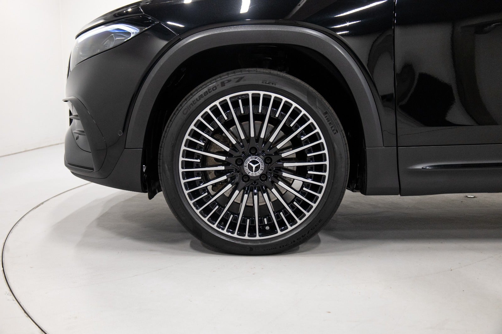 Mercedes-Benz EQB300 AMG Line 4Matic 7prs