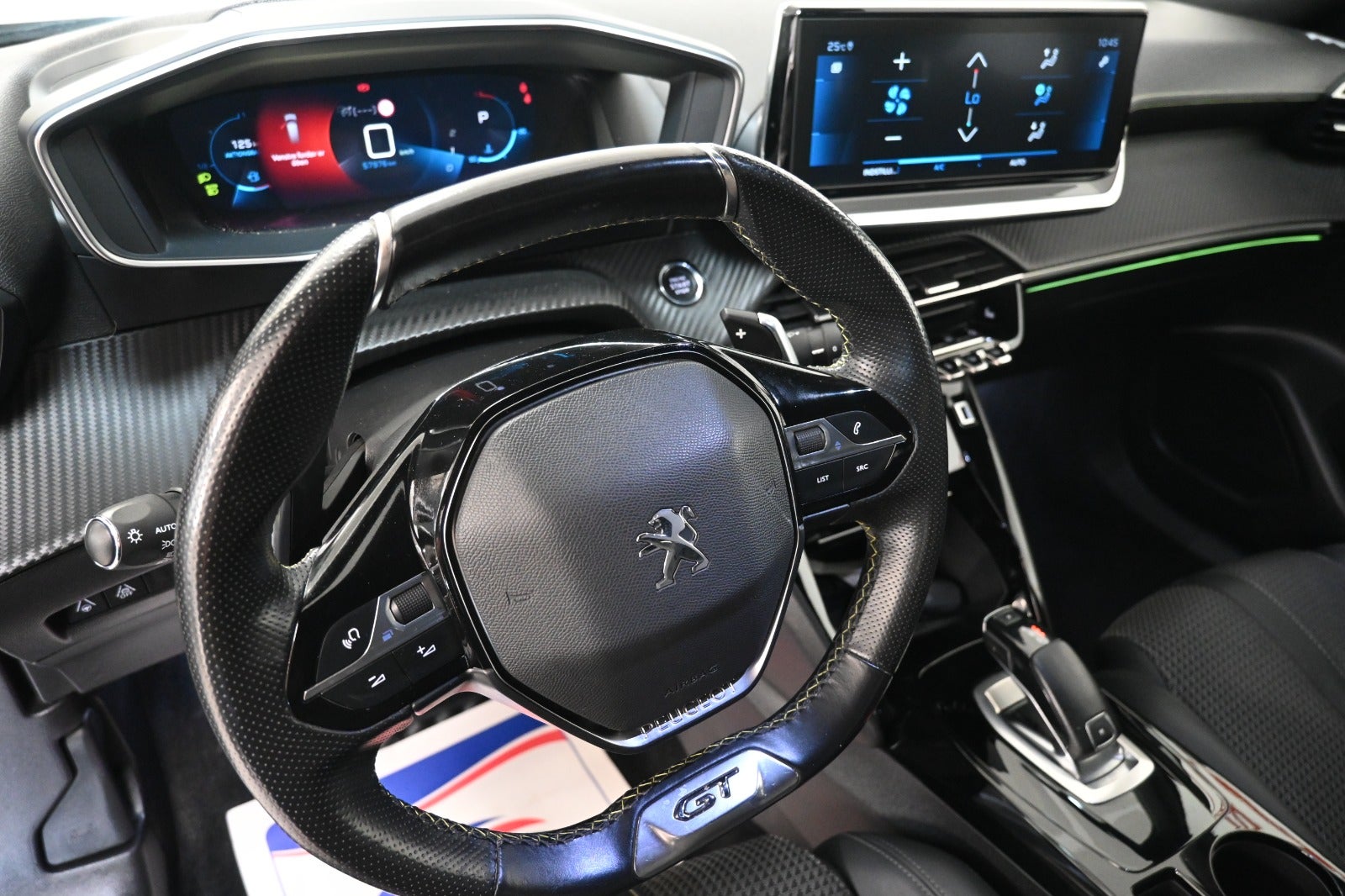 Peugeot 2008 PureTech 130 GT EAT8