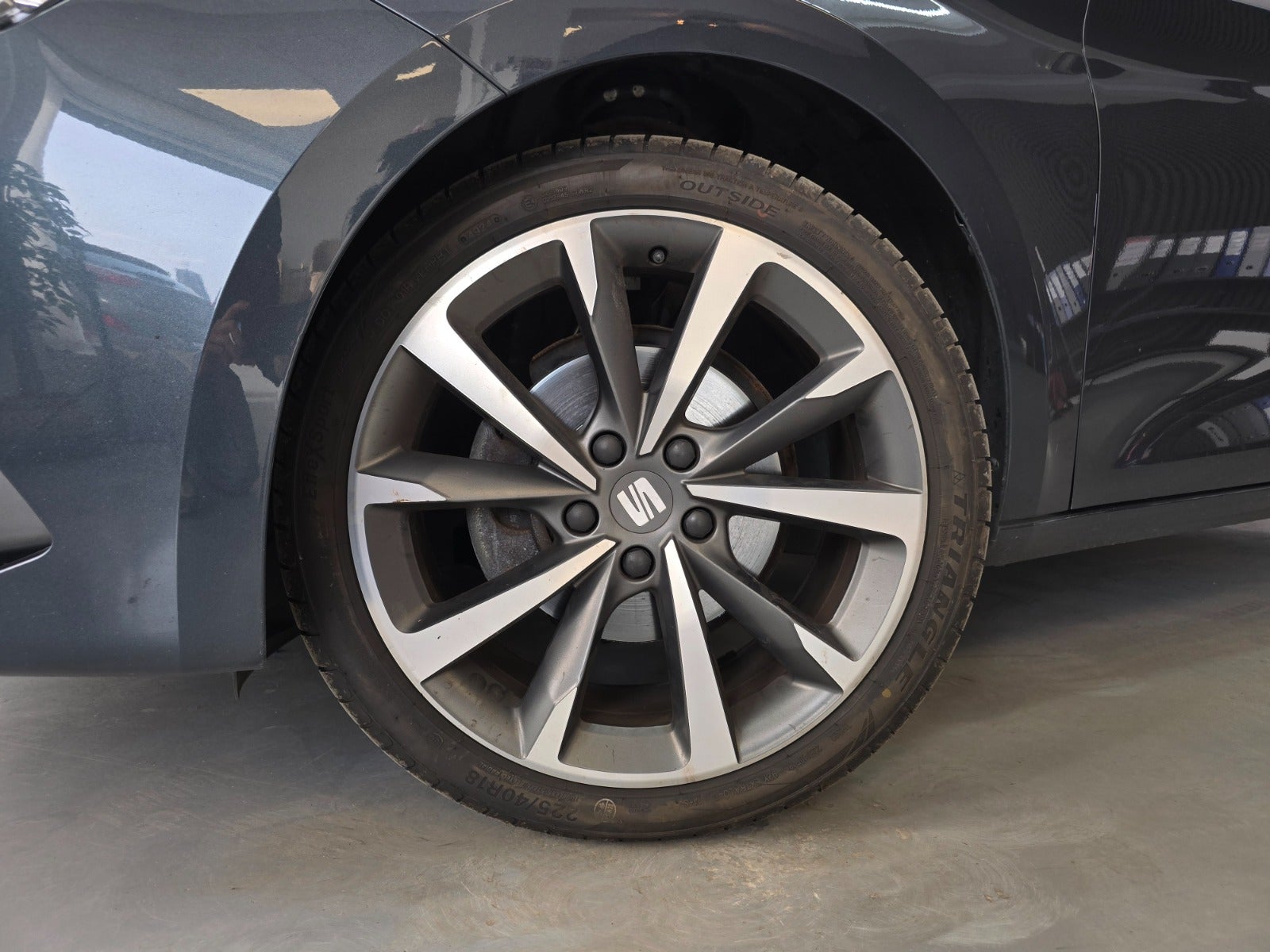 Billede af Seat Leon 1,5 eTSi 150 FR Sportstourer DSG