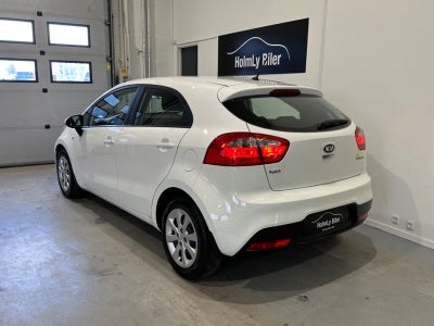 Kia Rio CVVT Active