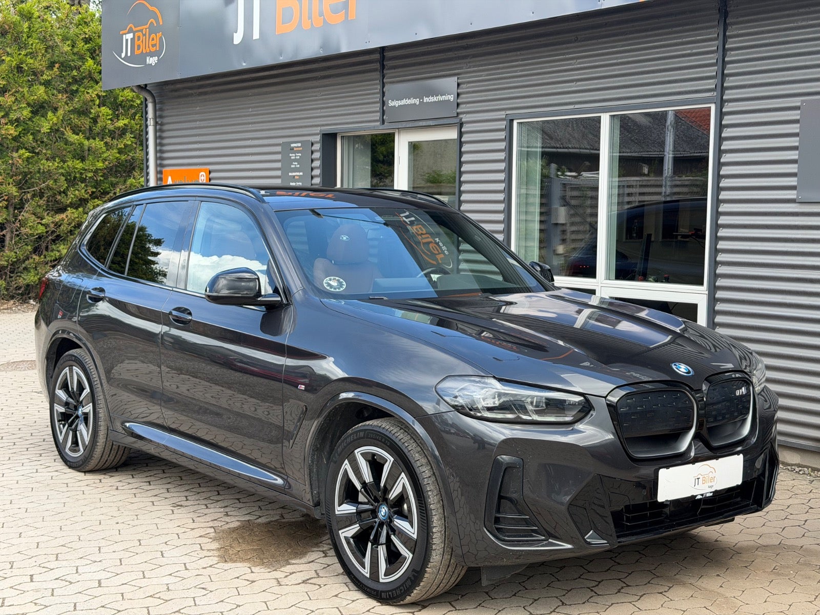 BMW iX3 Charged M-Sport