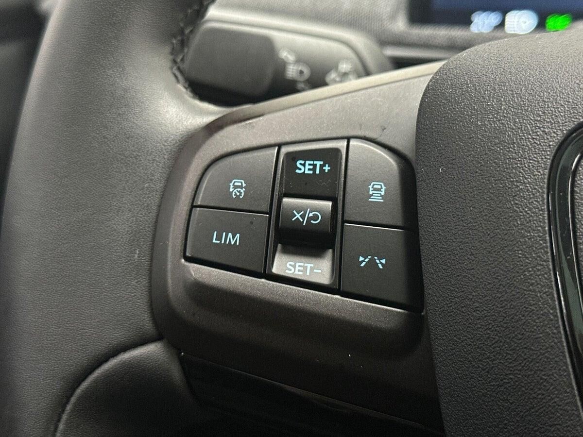 Ford Mustang Mach-E Standard Range billede 15