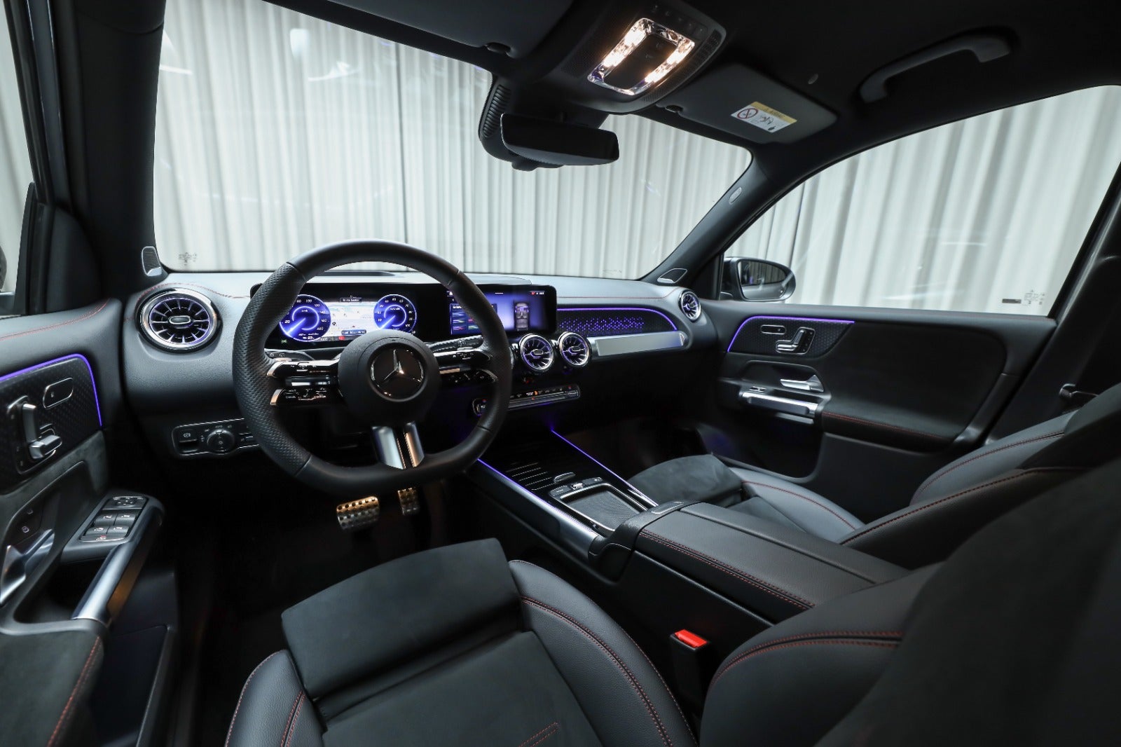 Mercedes-Benz EQB 250+ (4/8)