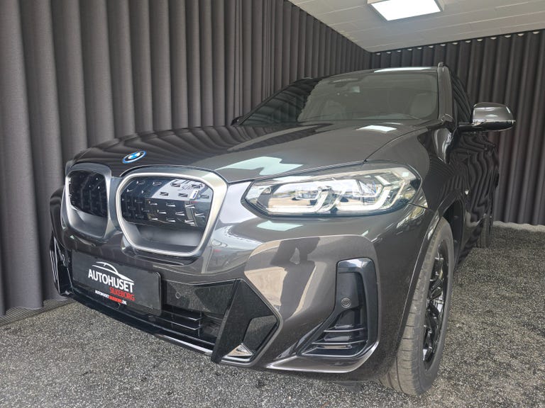 BMW iX3 Charged M-Sport