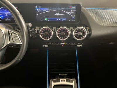 Mercedes EQA250+ Progressive Van