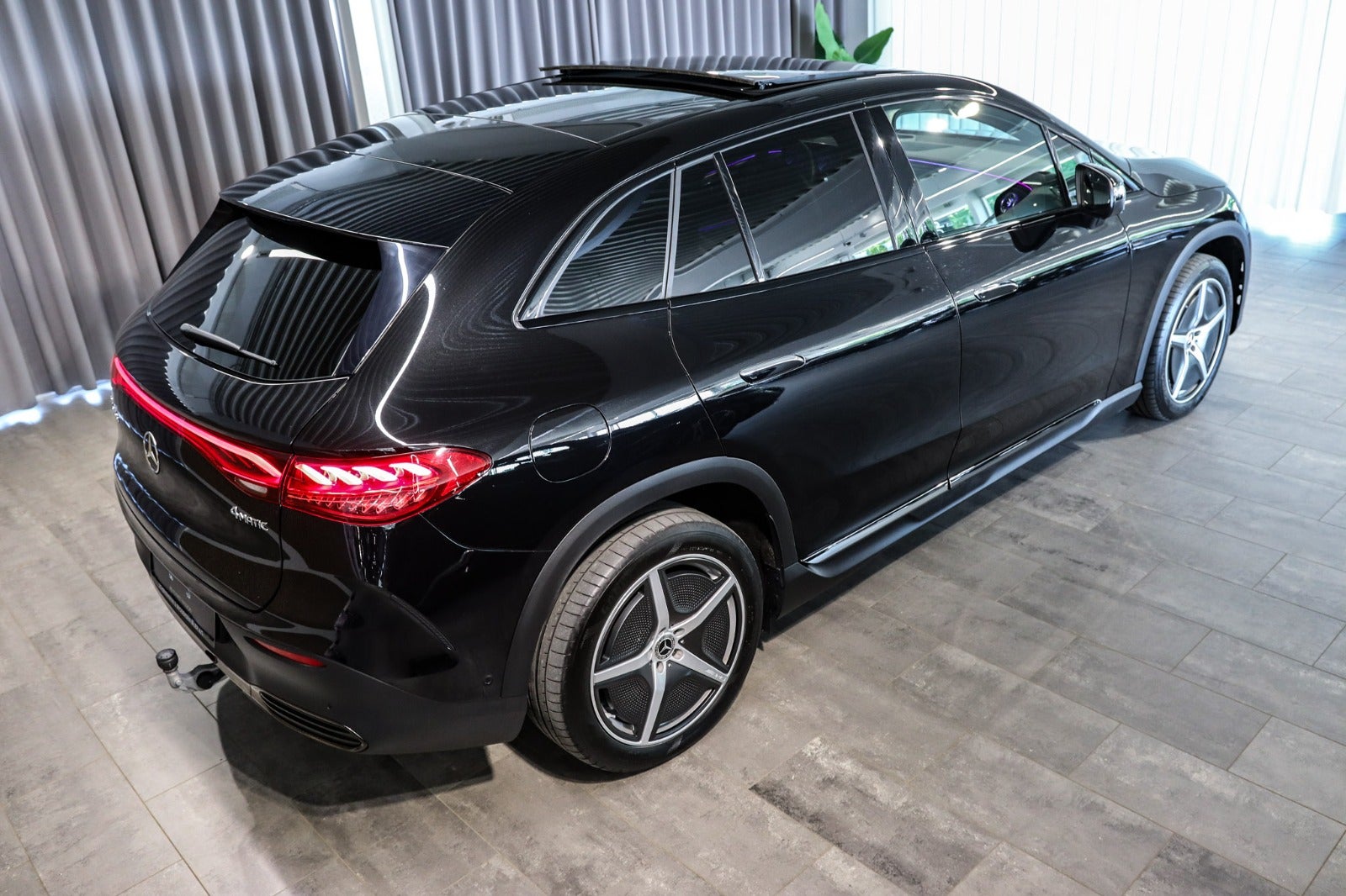 Billede af Mercedes EQE350 SUV  AMG Premium 4Matic