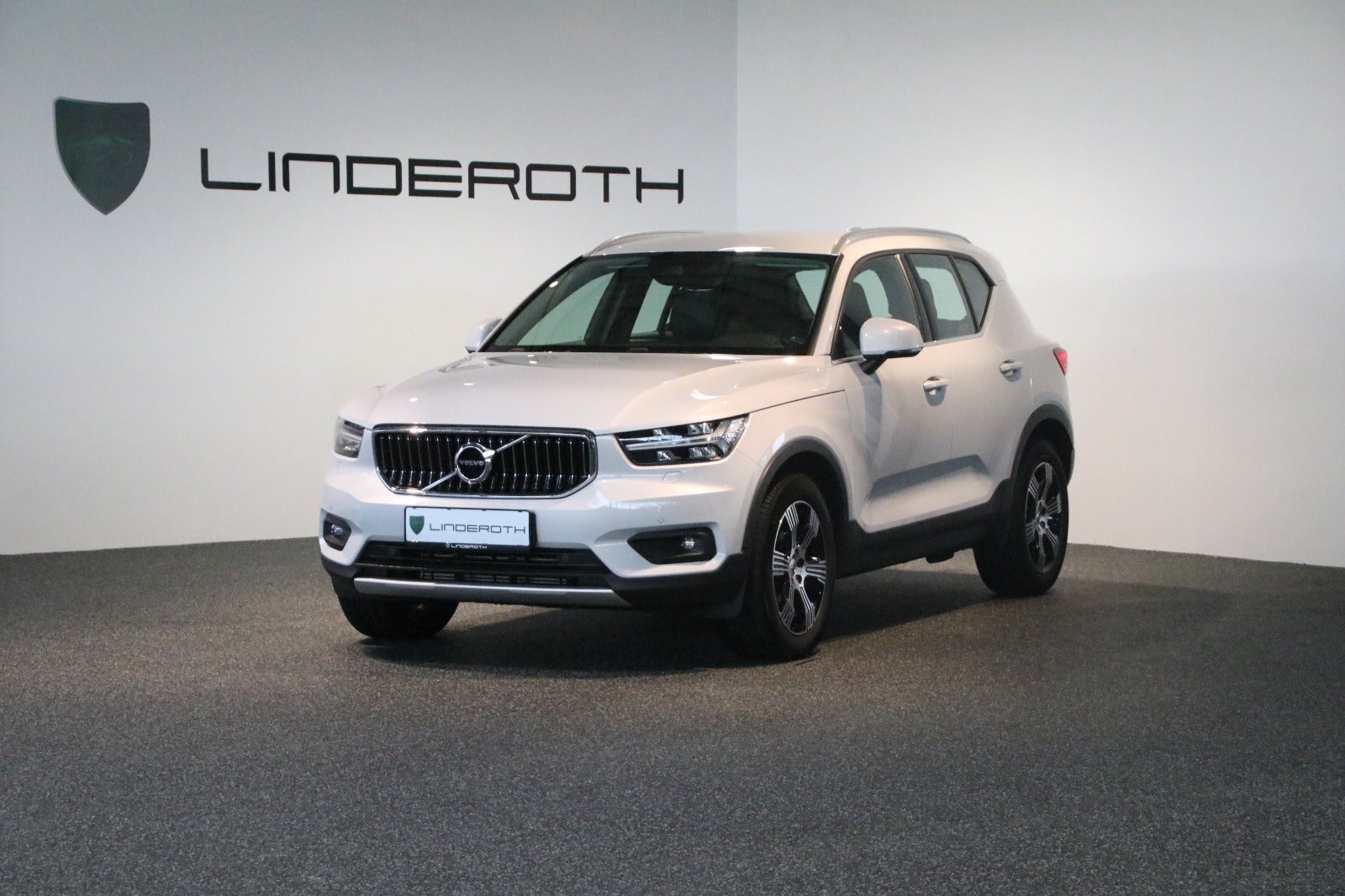Volvo XC40 2,0 T4 190 Inscription aut. 5d - 1
