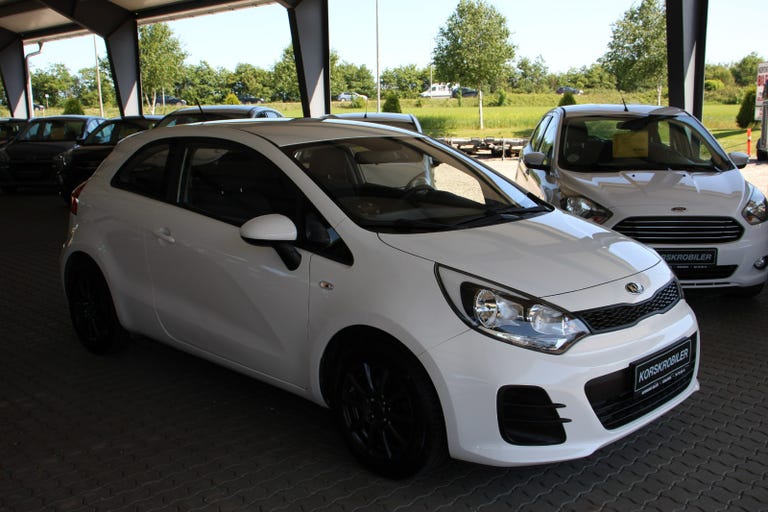 Kia Rio CVVT Base