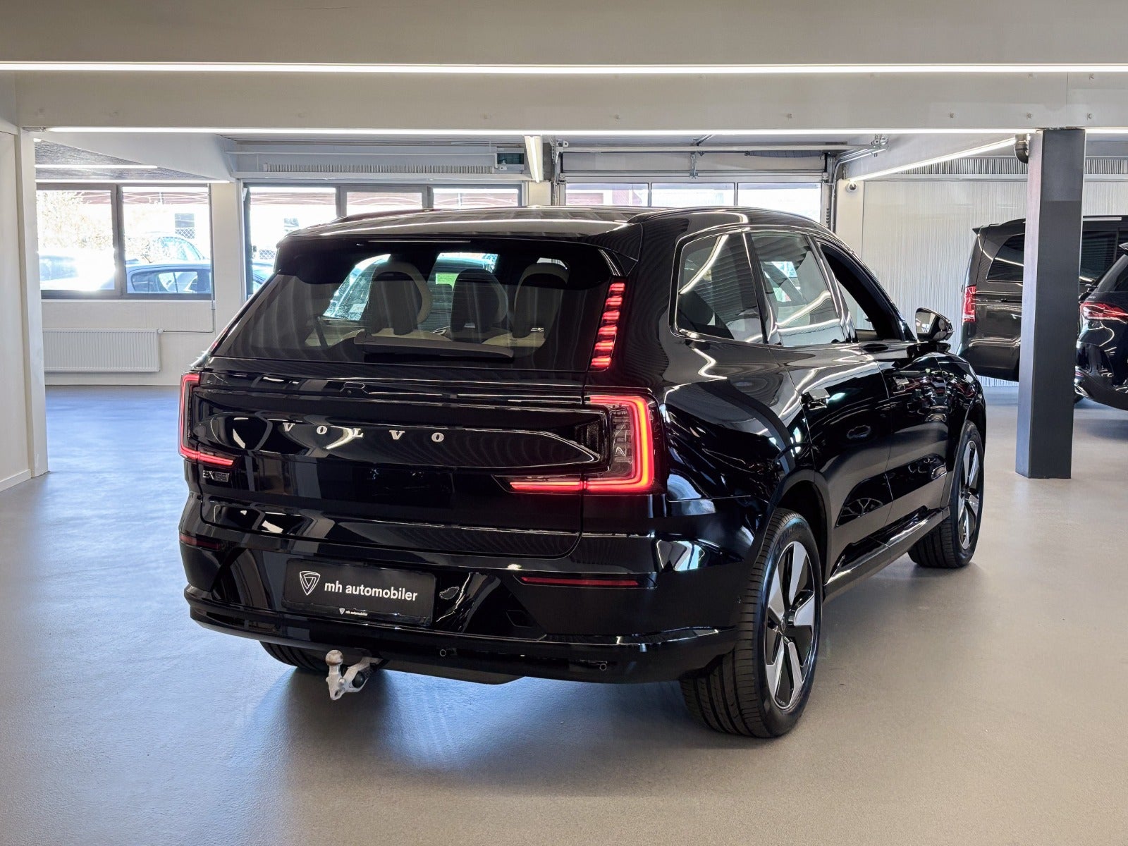 Billede af Volvo EX90  Plus 7prs