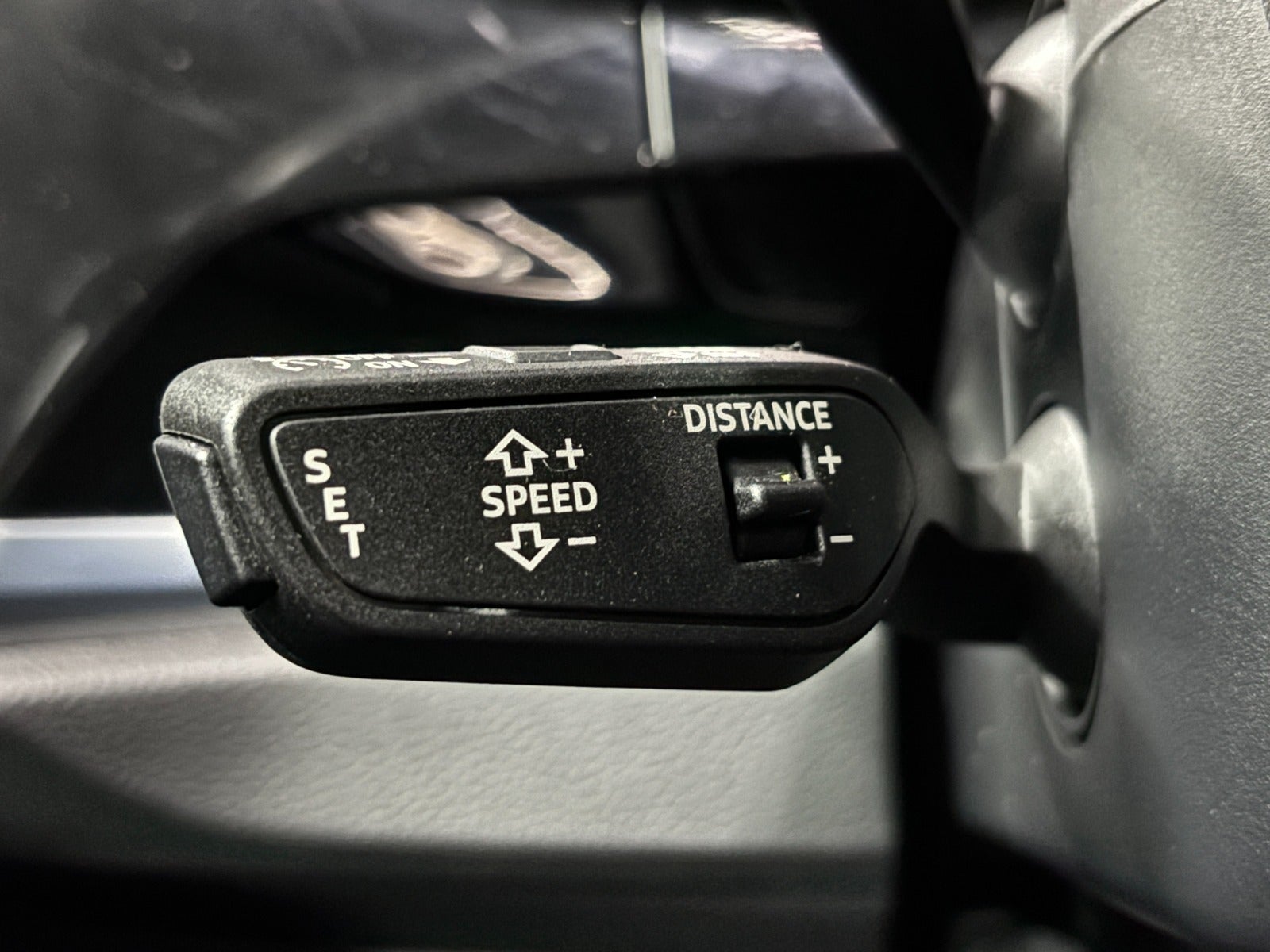 Billede af Audi Q3 45 TFSi e Attitude plus S-tr.