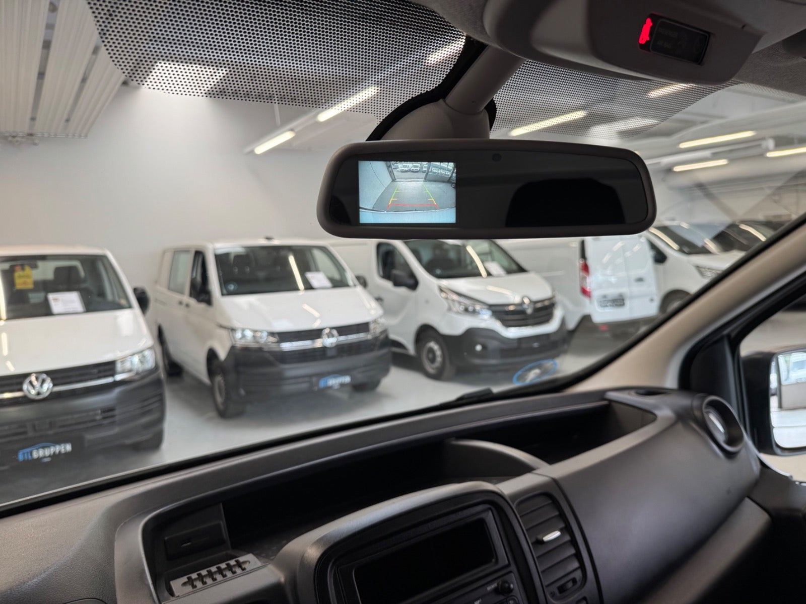 Billede af Renault Trafic T29 2,0 dCi 120 L2H1