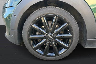 MINI Cooper Essential aut.