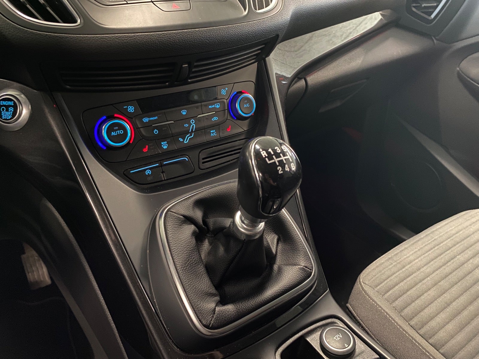 Ford C-MAX SCTi 125 Titanium – 13