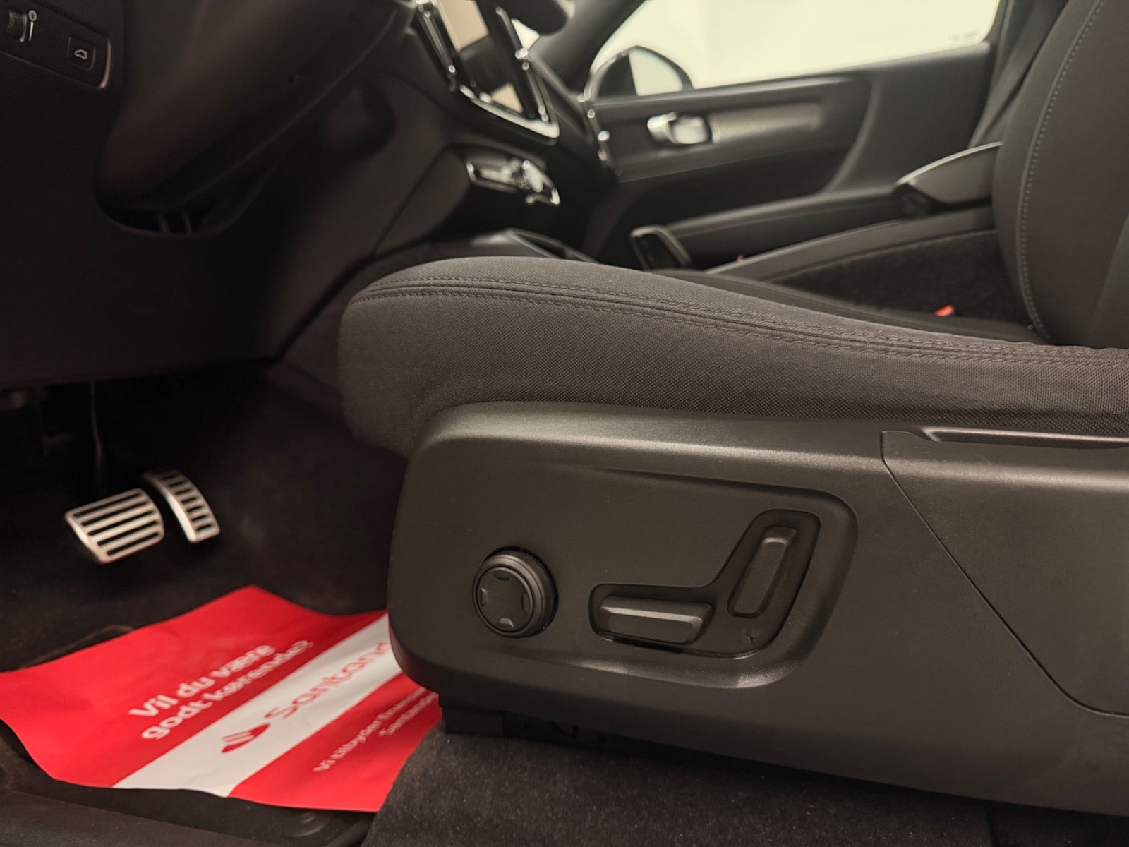 Billede af Volvo XC40  P6 ReCharge Core