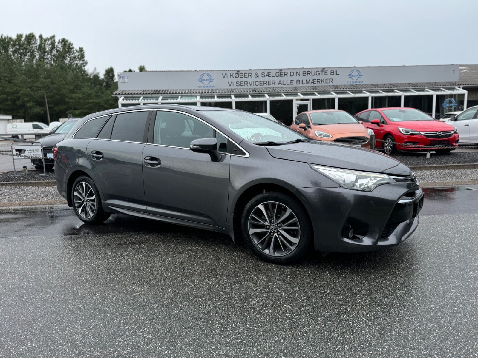 Toyota Avensis 2016