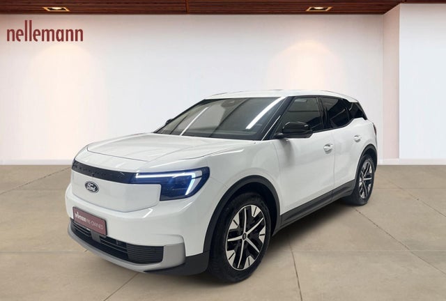 Ford Explorer Select Extended Range