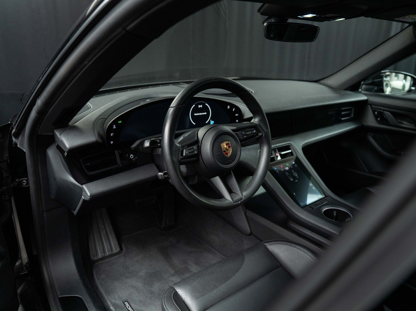 Gallery image 14 of 23