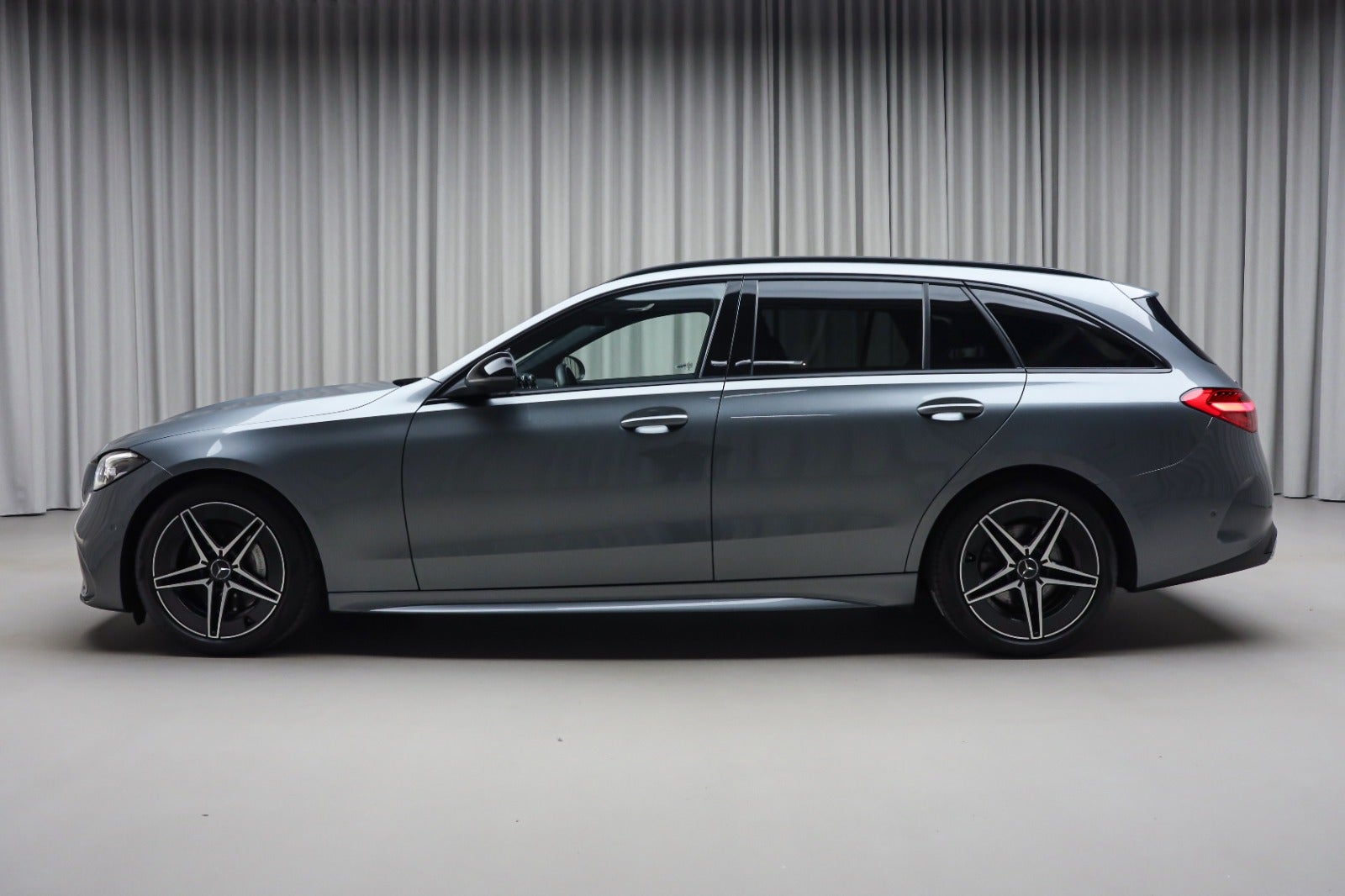Mercedes-Benz C 300 d (6/8)