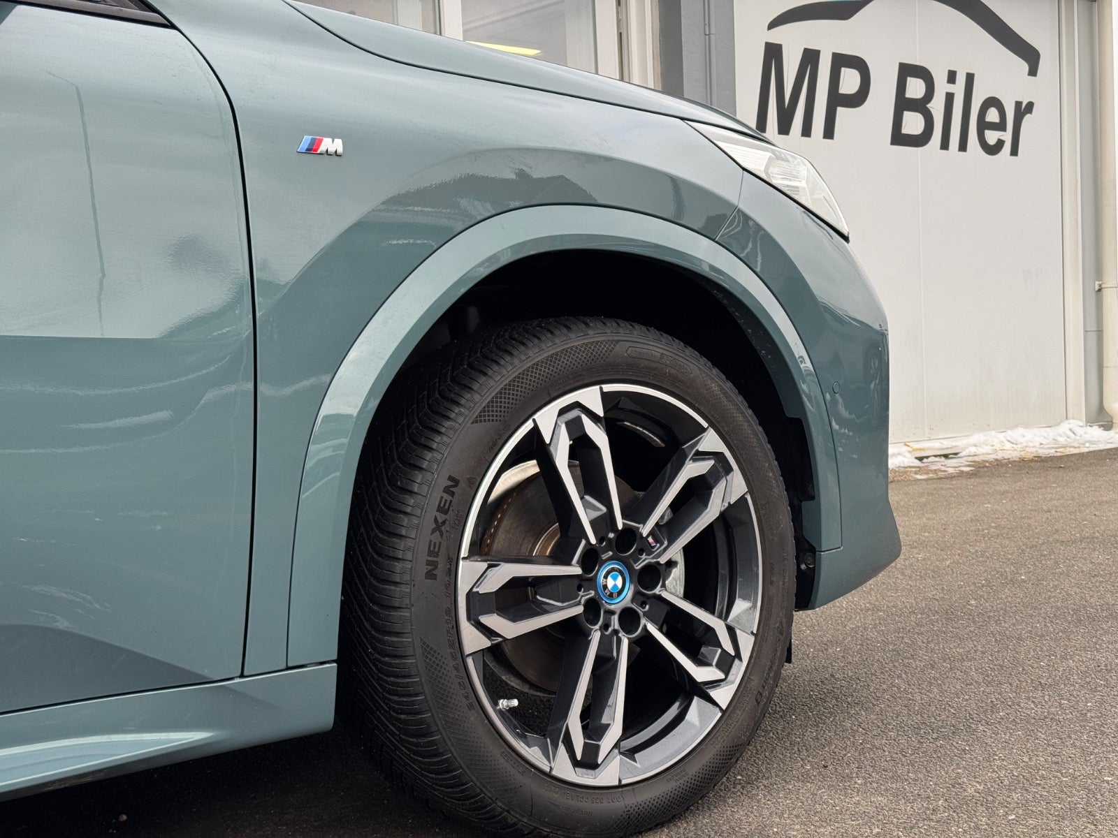 Billede af BMW iX2  eDrive20 M-Sport