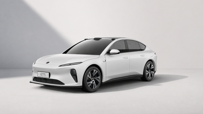NIO ET5 75 Standard Range 4d