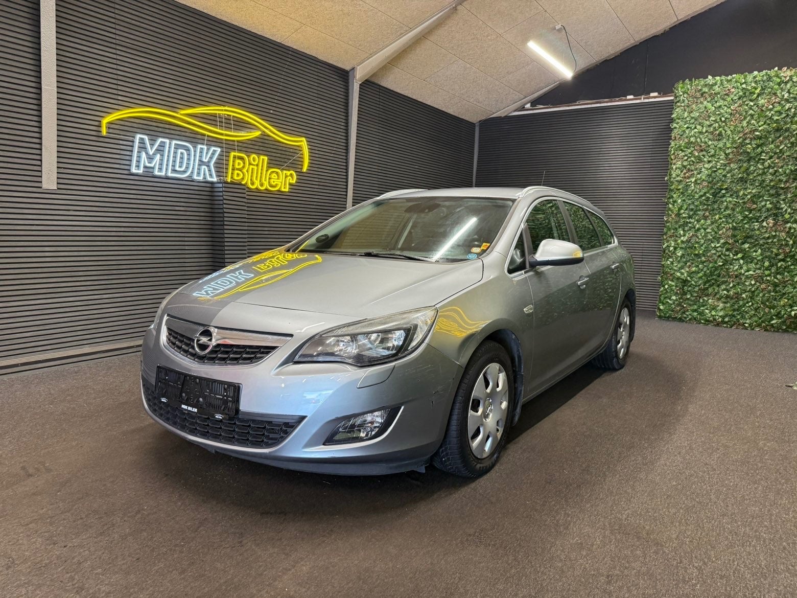 Billede af Opel Astra 1,6 Sport Sports Tourer