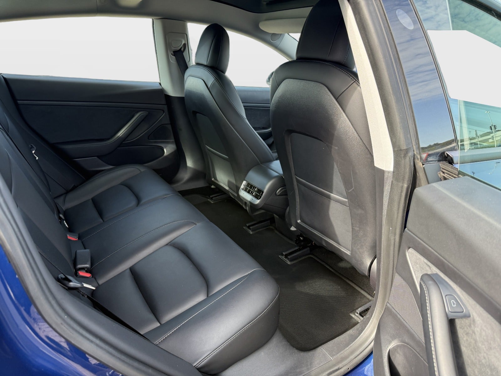 Billede af Tesla Model 3  Standard Range+ RWD