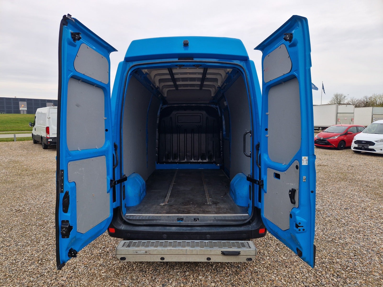 Billede af Renault Master IV T35 2,3 dCi 180 L3H3 Kassevogn aut.