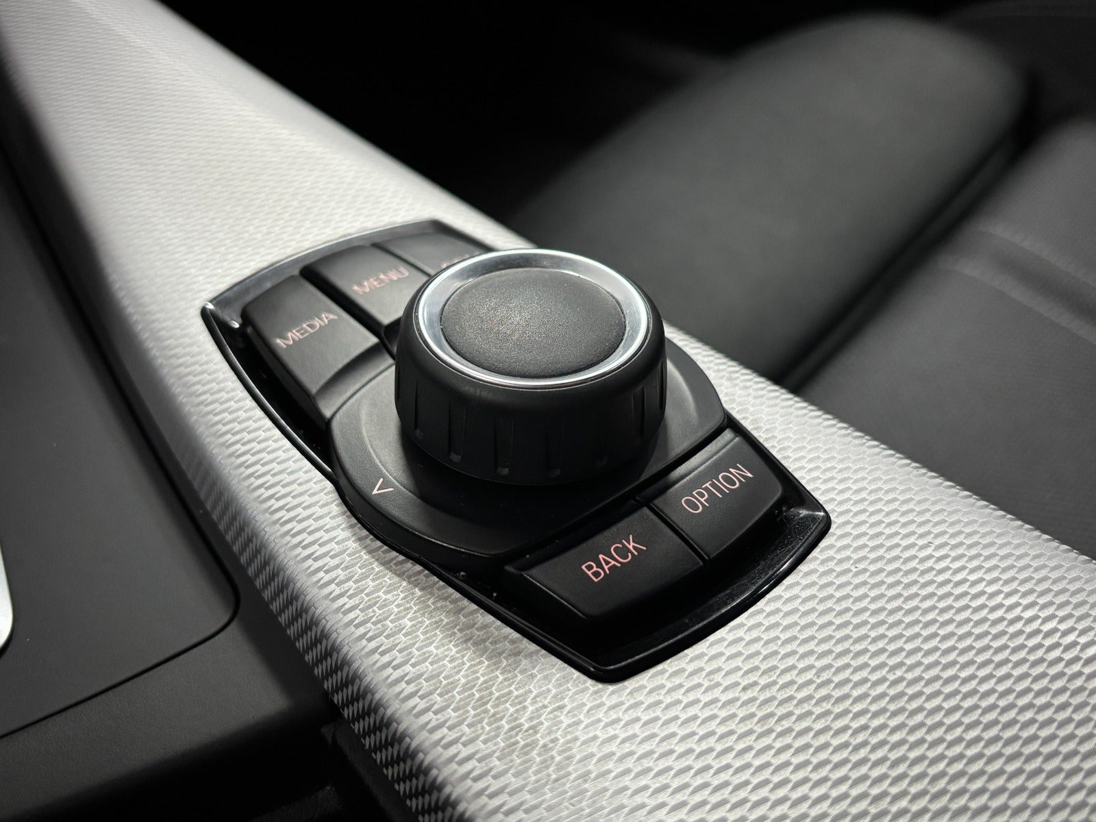 Billede af BMW 320d 2,0 Touring M-Sport aut.