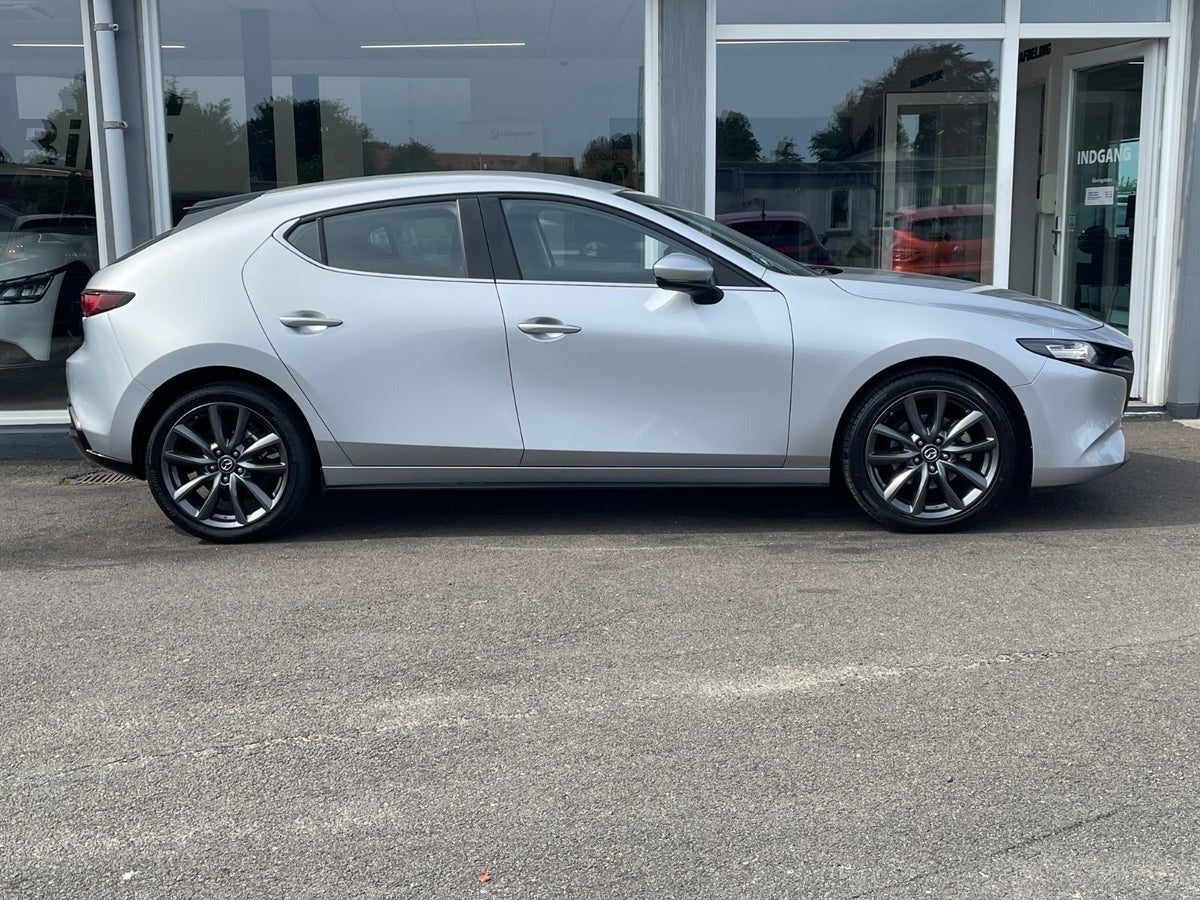 Billede af Mazda 3 1,8 SkyActiv-D 116 Sky aut.