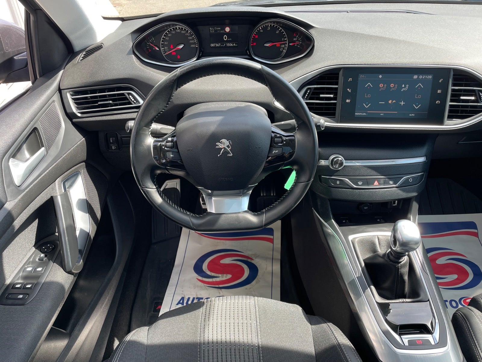 Billede af Peugeot 308 1,5 BlueHDi 130 Allure Sky