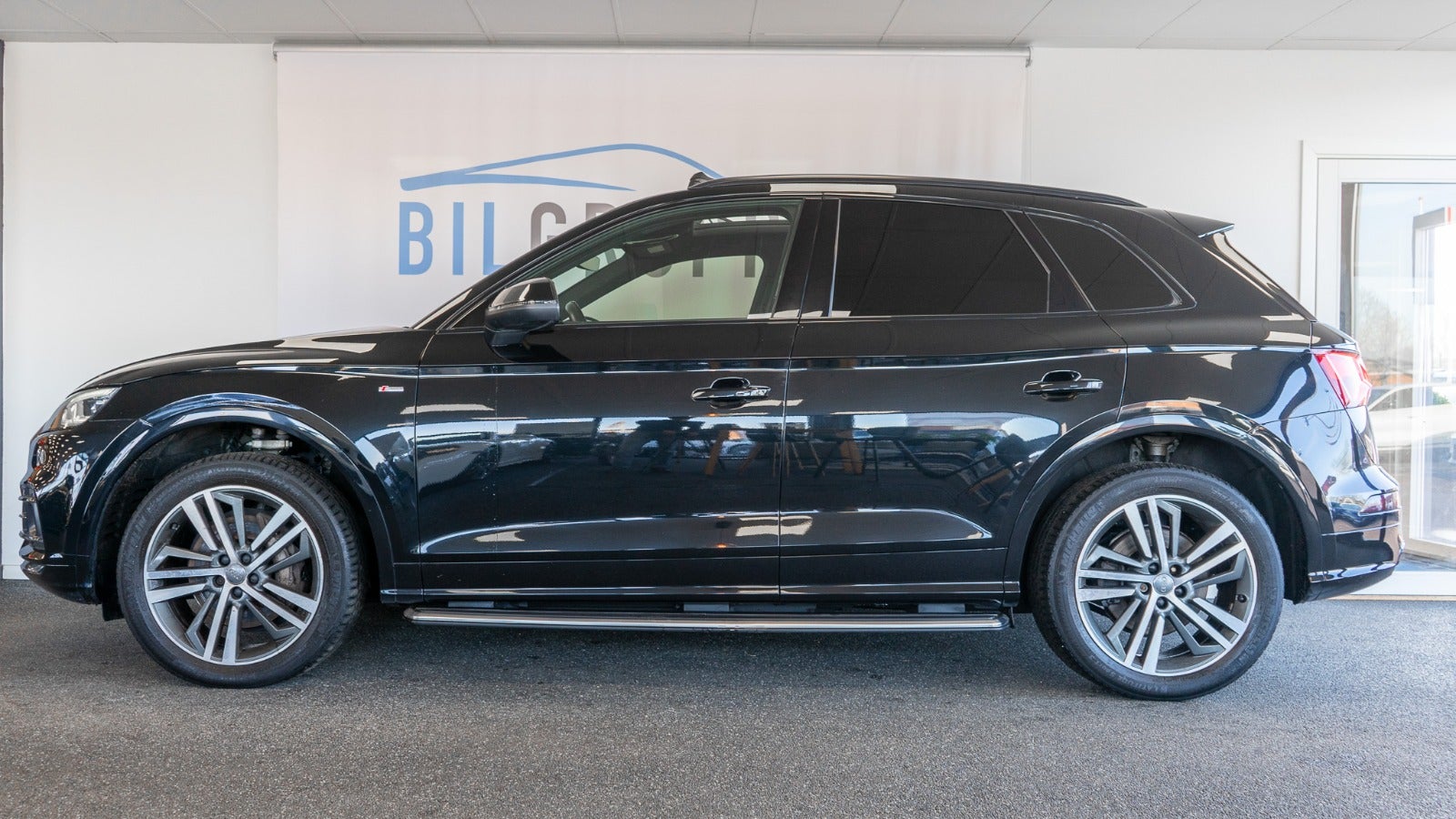 Billede af Audi Q5 3,0 TDi 286 S-line quattro Tiptr. Van