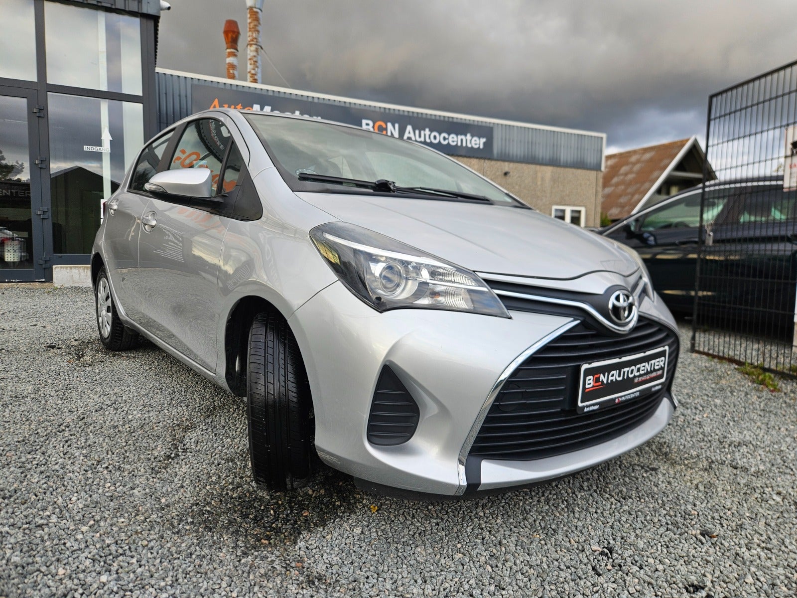 Billede af Toyota Yaris 1,0 VVT-i T2 Komfort