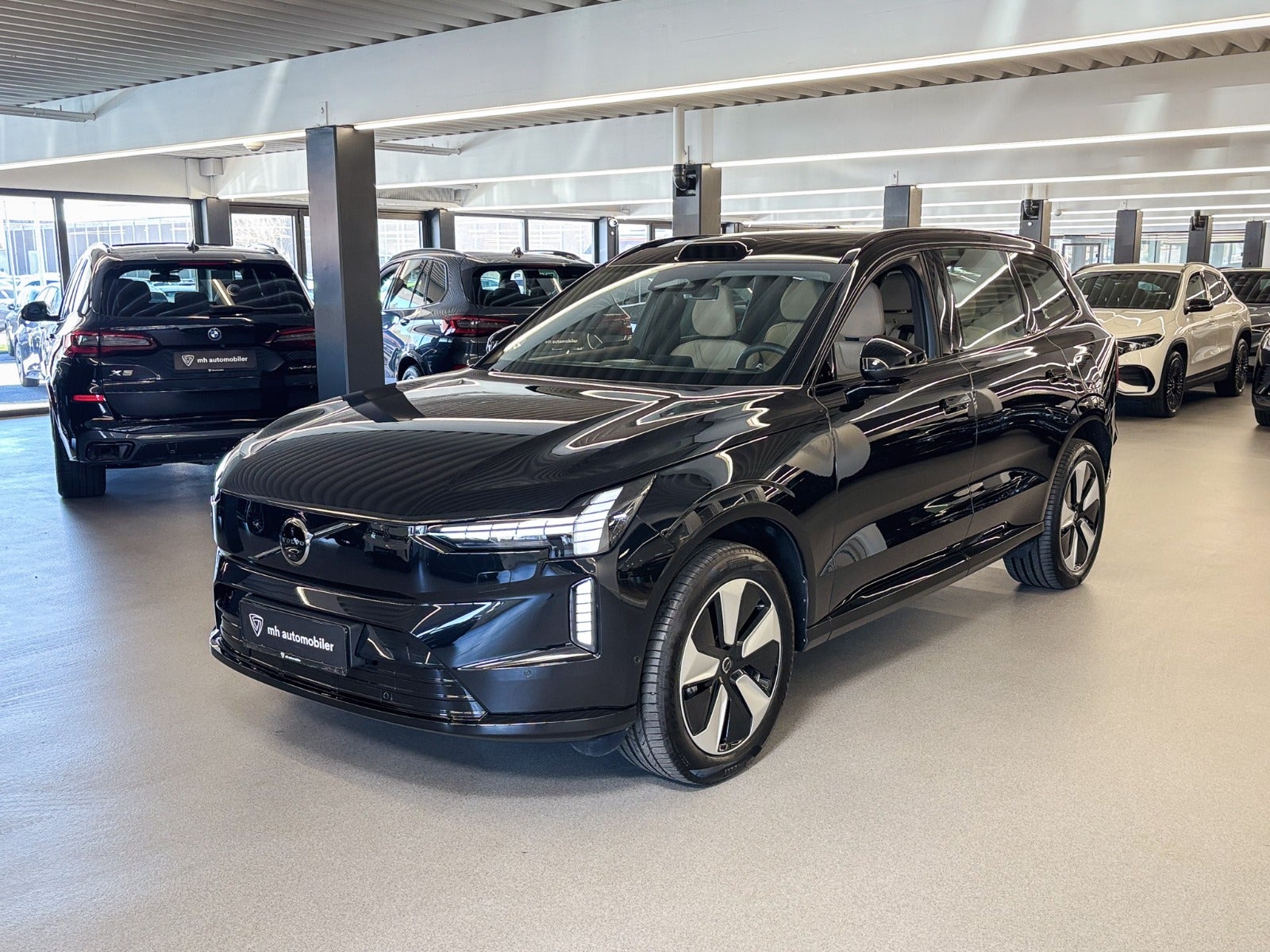 Billede af Volvo EX90  Plus 7prs
