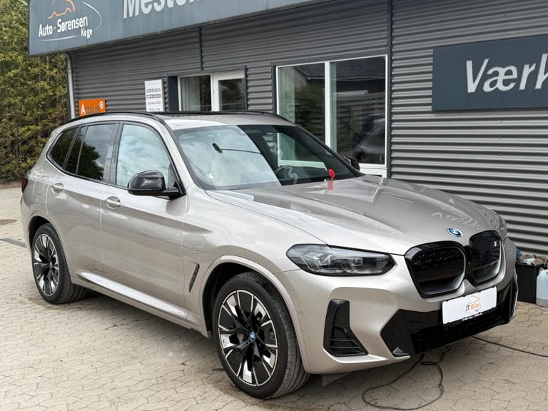 BMW iX3 Charged Plus M-Sport
