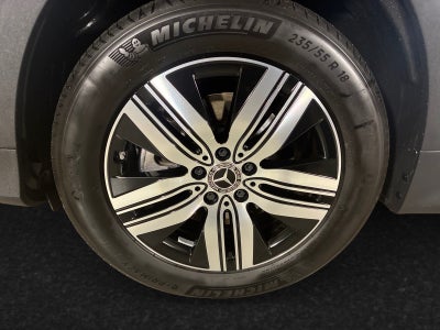 Mercedes EQB250+ Electric Art