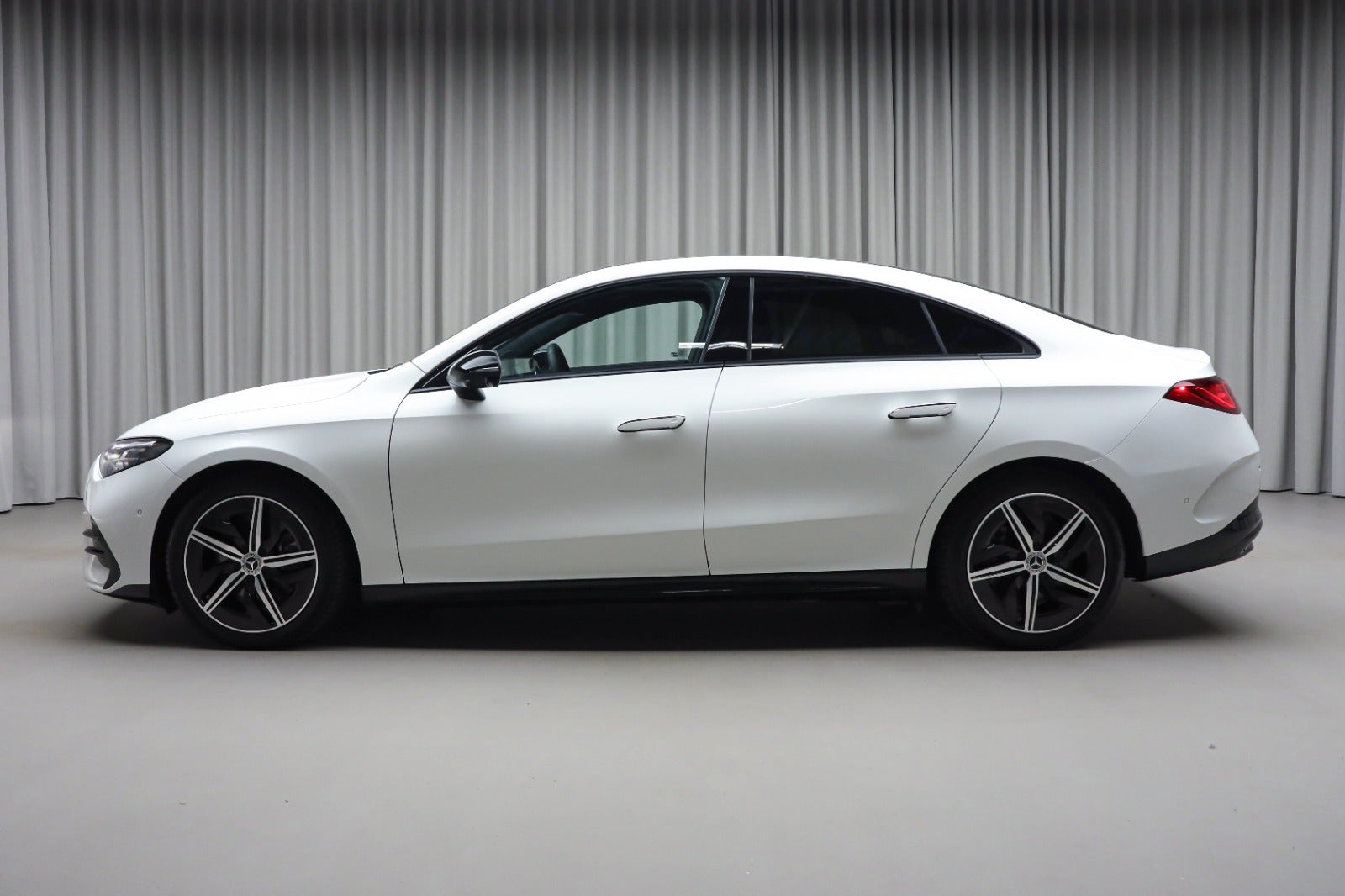 Mercedes-Benz CLA 350 (6/8)