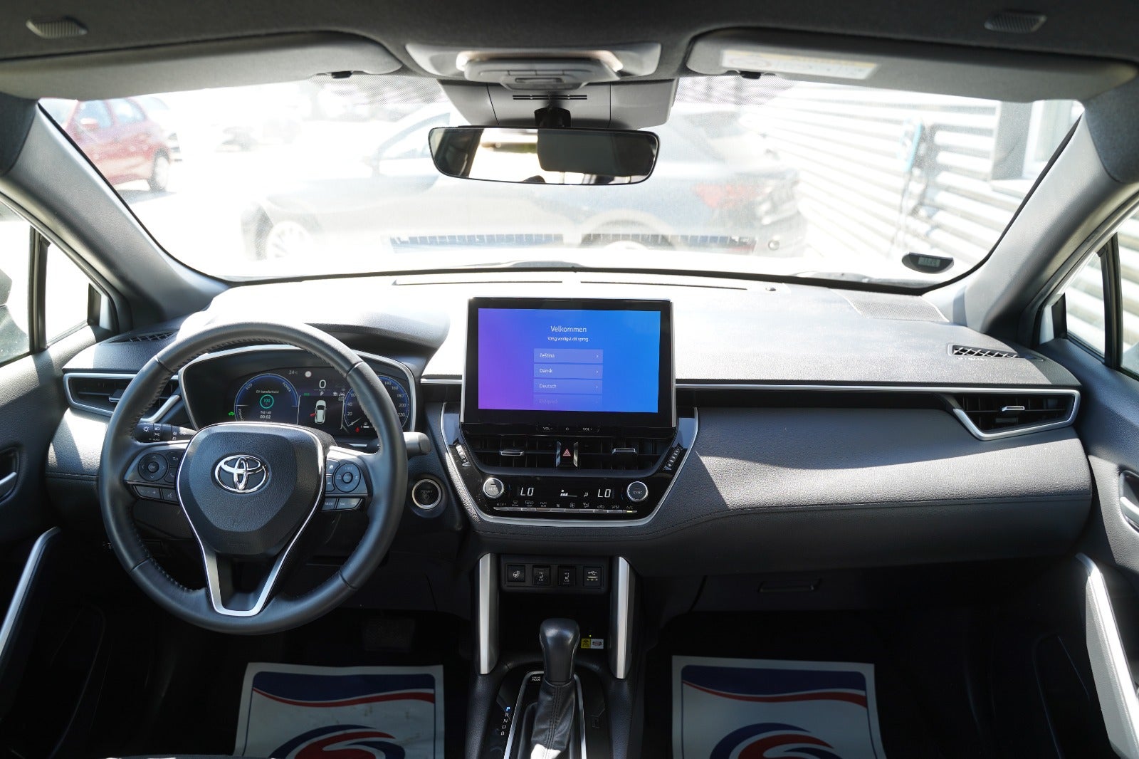 Billede af Toyota Corolla Cross 2,0 Hybrid Style Comfort CVT