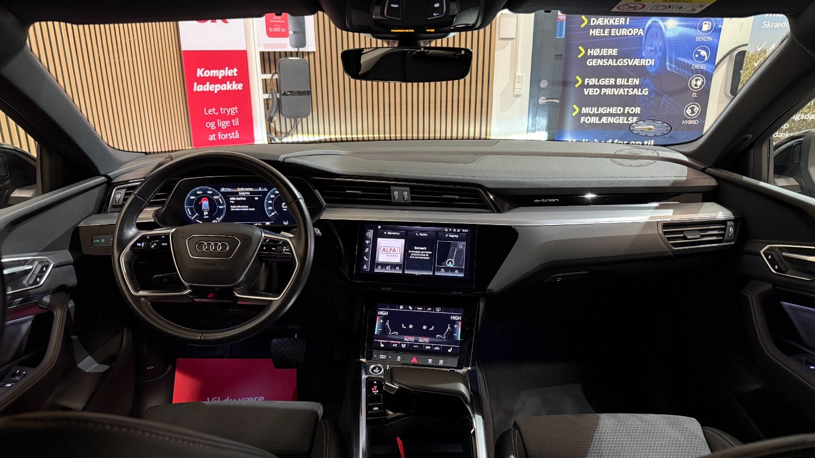 Billede af Audi e-tron 55 S-line quattro