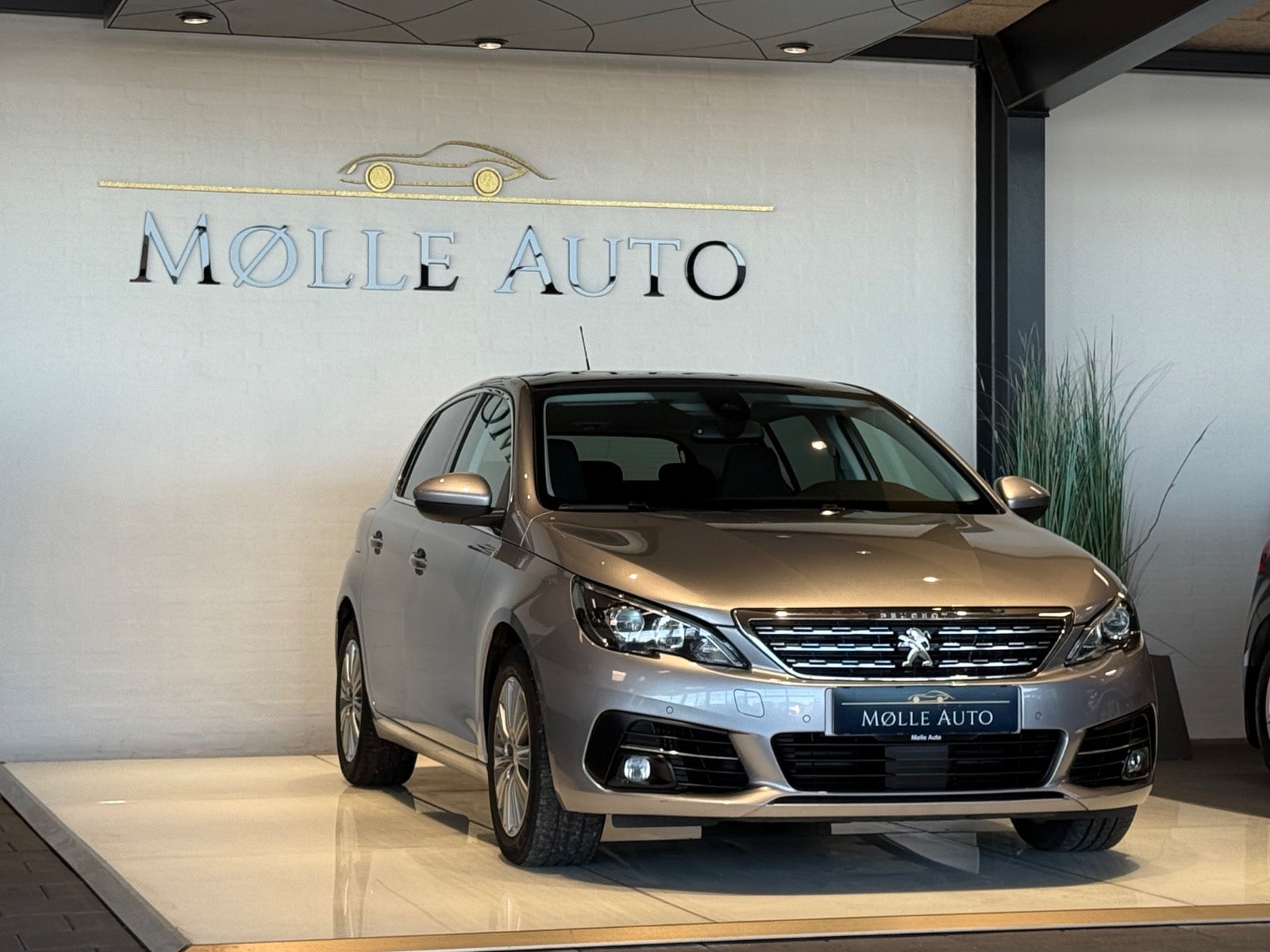 Billede af Peugeot 308 1,5 BlueHDi 130 Selection Sky