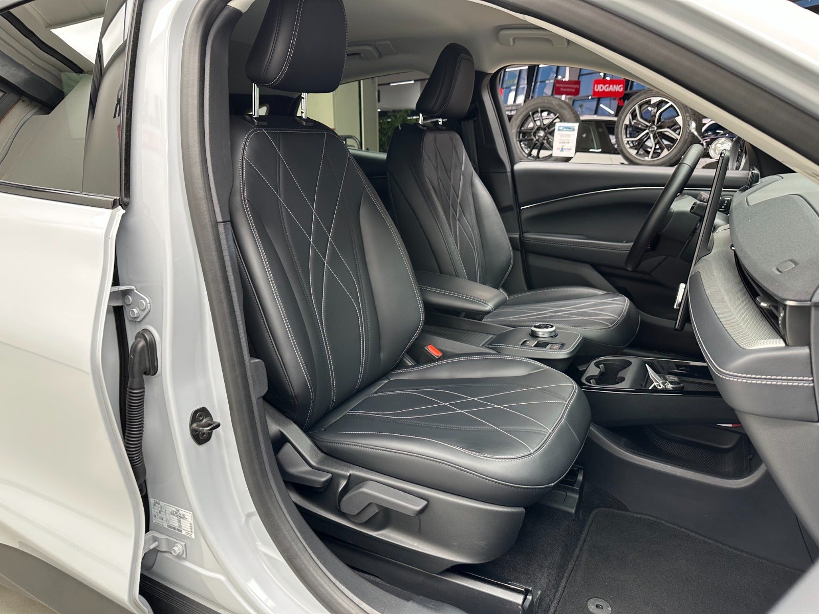 Billede af Ford Mustang Mach-E 75 Standard Range