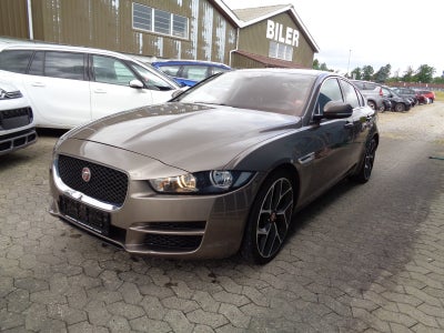 Jaguar XE 2,0 P200 Pure aut. 4d