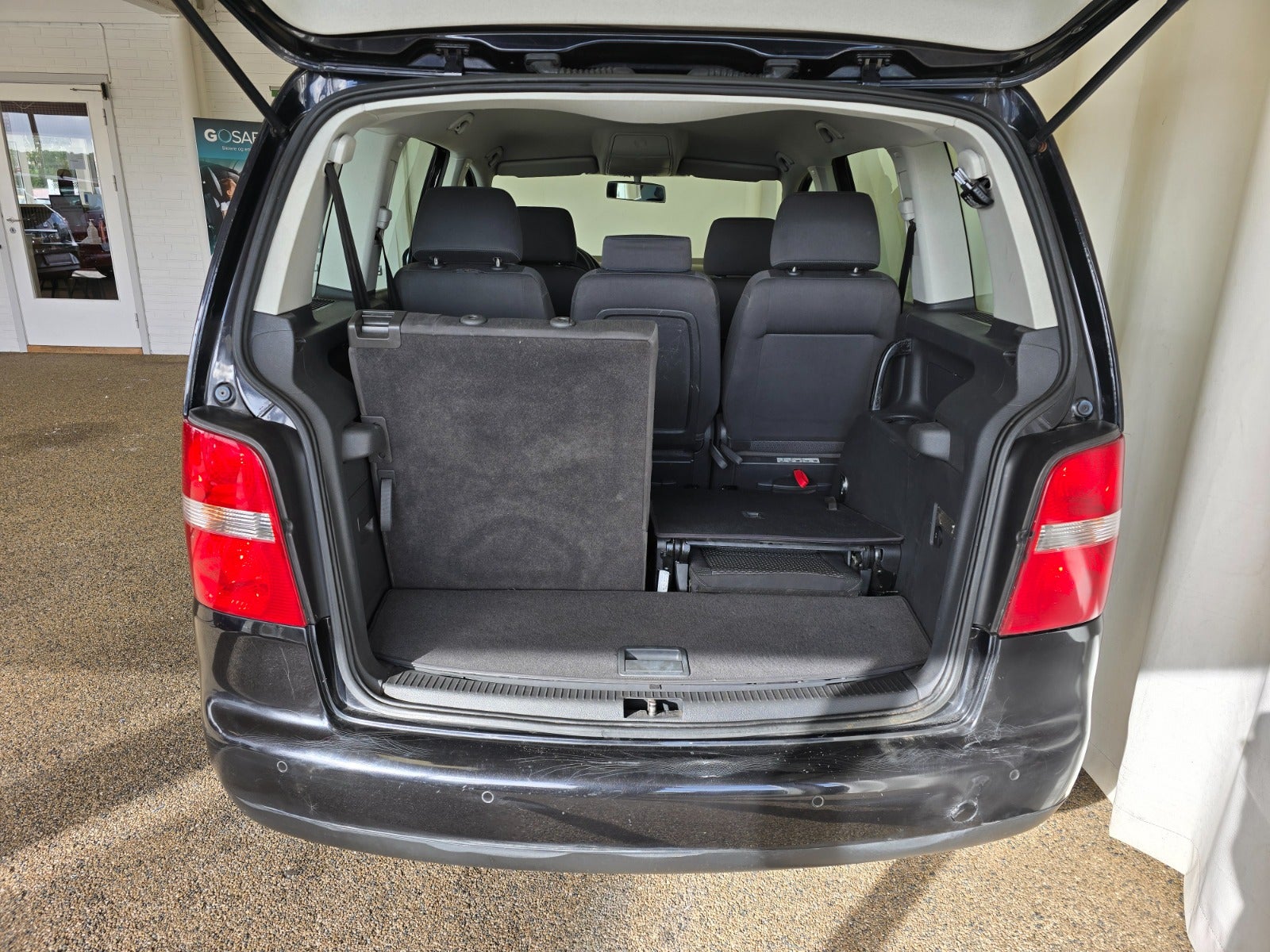 Billede af VW Touran 2,0 FSi Trendline 7prs