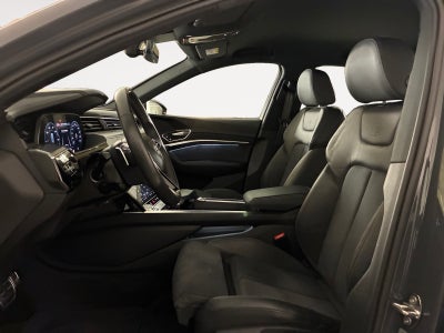 Audi Q8 e-tron S-line quattro Van