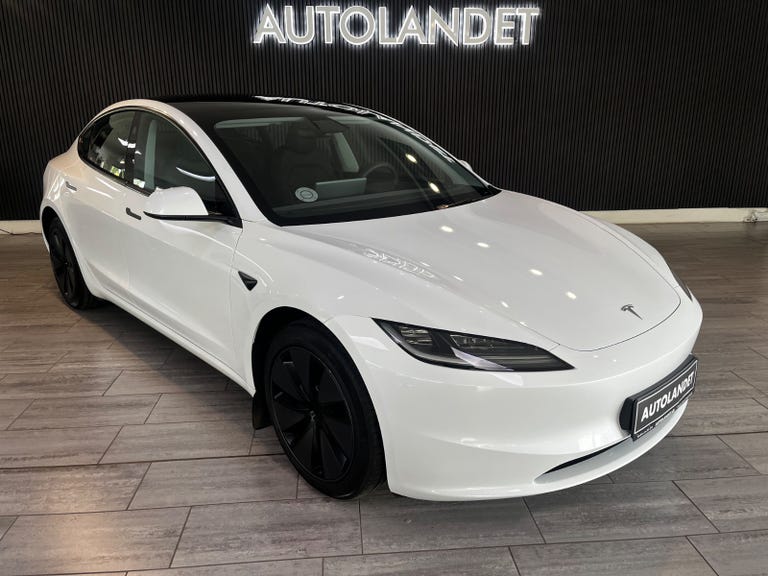 Tesla Model 3 RWD