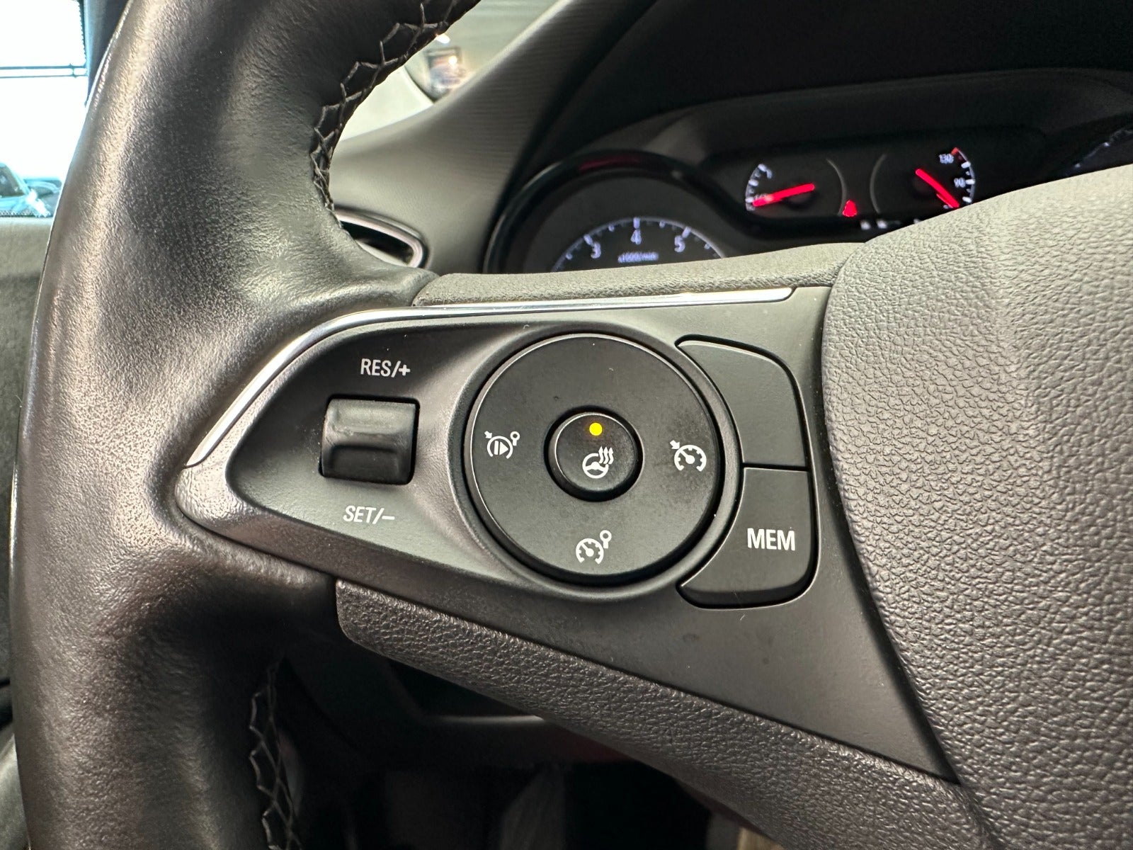 Billede af Opel Crossland X 1,2 T 110 Enjoy aut.